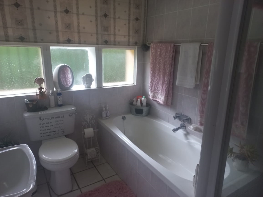 3 Bedroom Property for Sale in Gonubie Eastern Cape